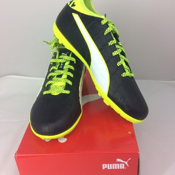 Puma Other - Puma EvoTOUCH Indoor Turf Soccer Cleats sz 4.5